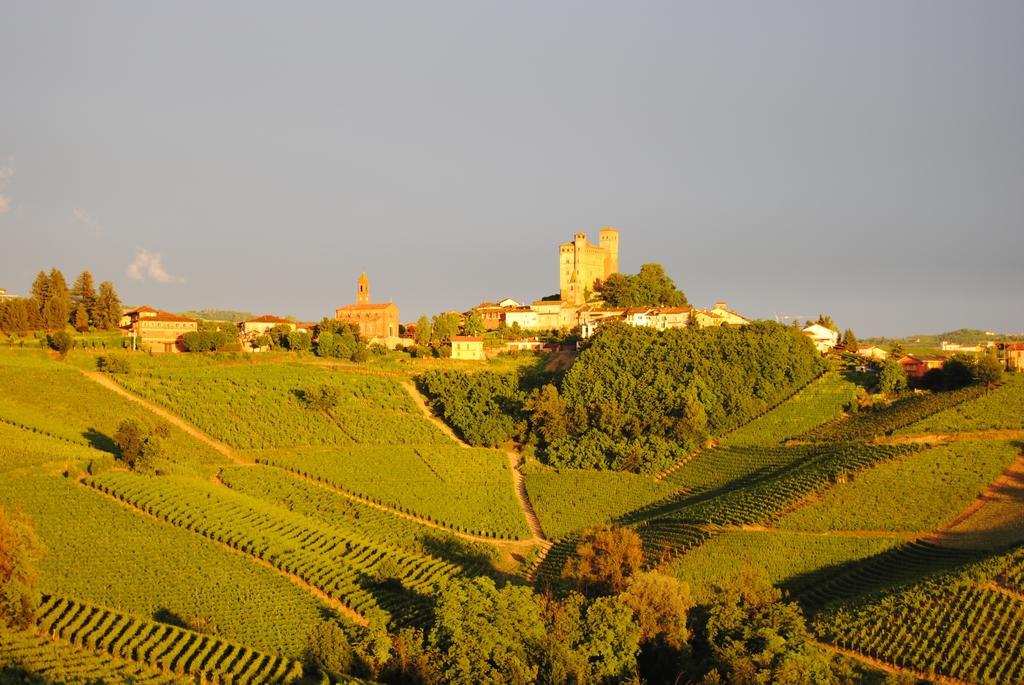Agriturismo I Grappoli セッラルンガ・ダルバ エクステリア 写真